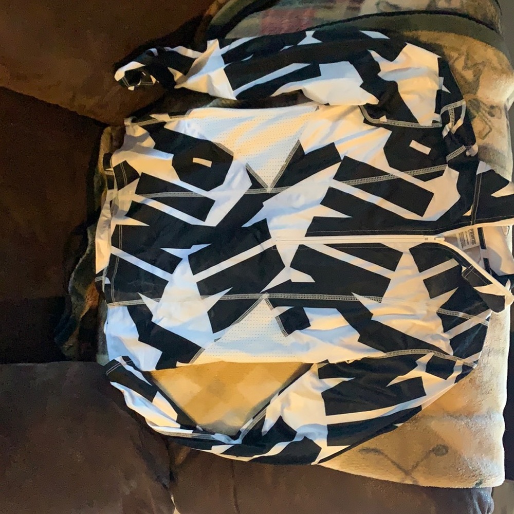 Pink Victoria’s Secret black and white light shirt